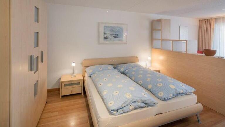 Schlafzimmer, Ferienwohnung Leukerbad | © privat