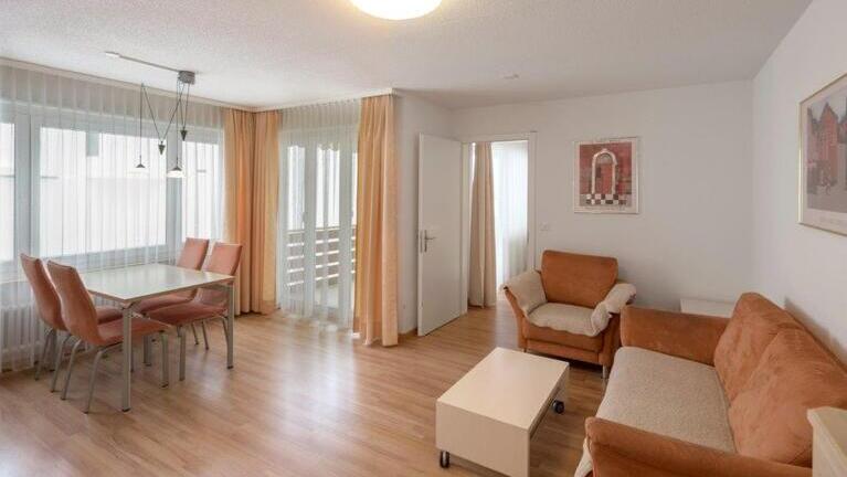 Wohnbereich, Ferienwohnung Leukerbad, Swiss Engieering | © privat
