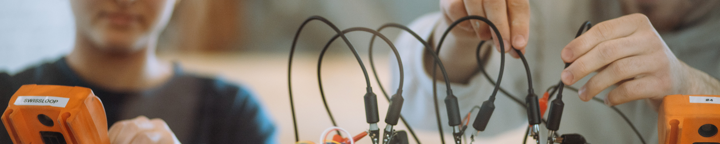 Das Studierenden-Team der ETH arbeitet an der Entwicklung des Prototyps für die Hyperloop-Technologie, gesponsert von der Stiftung Swiss Engineering | © J. Kleger