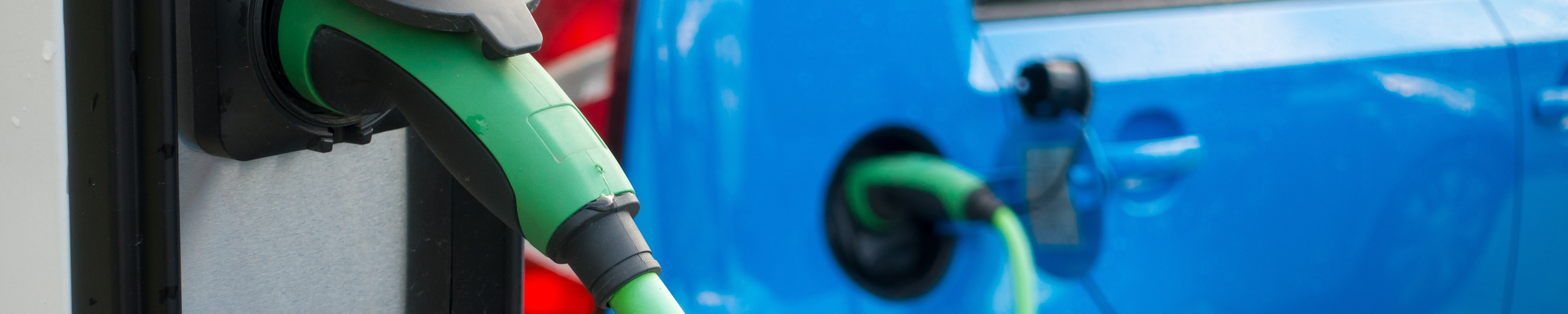 E-Mobility-Trends: Universitäten und Industrie kooperieren für eine nachhaltige Mobilität.  | © iStock